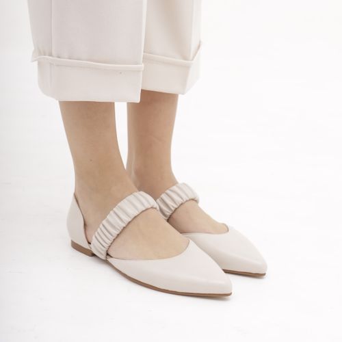 Ballerinas(W) Gender Classic Ballerinas Woman Spring/Summer Made in Cina Daily Wide Heel Pointed
MARTIN PESCATORE