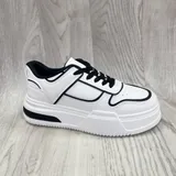 Sneakers(D) Genere Sneakers basse Donna Autunno/Inverno Made in Cina Quotidiano Vari Colori Plateau Anteriore Tonda — foto 4
