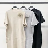 vestiti — foto 1