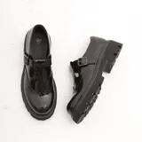 Stringate con fibbia
Tacco 5 cm
Donna Autunno/Inverno Made in China Quotidiano
MARTIN PESCATORE — foto 5