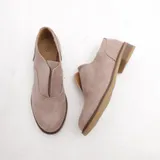 Stringate con elastico
Tacco 3 cm
Donna Autunno/Inverno Made in China Quotidiano
MARTIN PESCATORE — foto 5