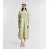 Vestito di maglia a righe — foto 1