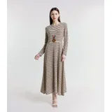Vestito di maglia a righe — foto 1