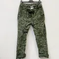 verde #57604B