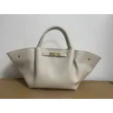 pelle — foto 1