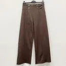 marrone #663300