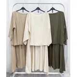 Completo blusa + gonna con spacco (veste fino 46) — foto 1