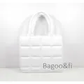 bianco #FFFFFF